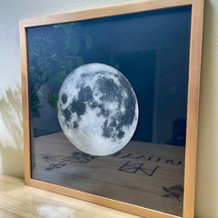 Fase Lunar: Una Memoria Grabada en Vidrio