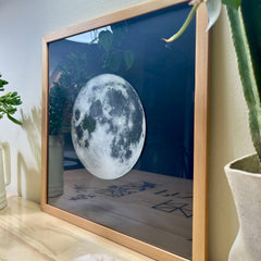 Fase Lunar: Una Memoria Grabada en Vidrio
