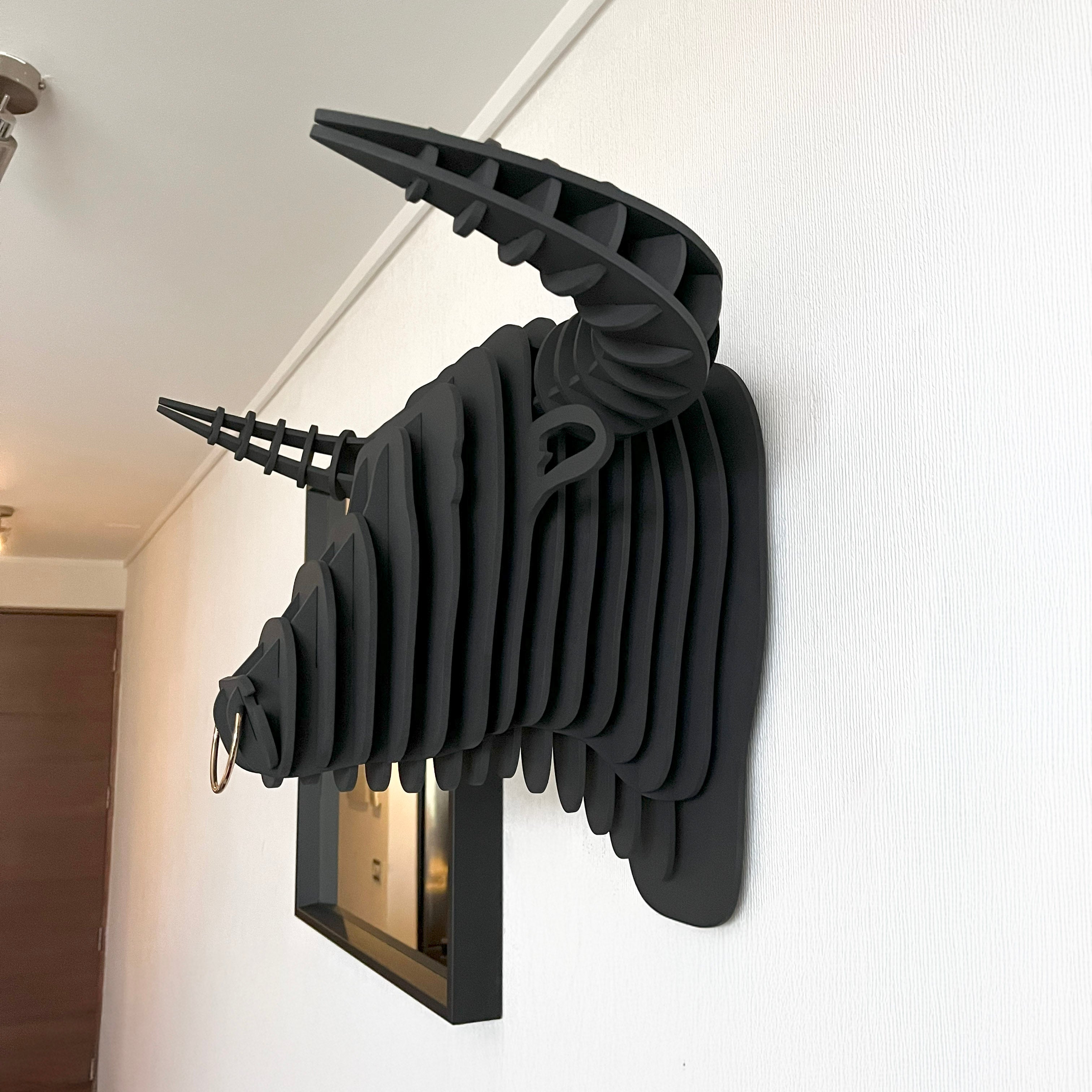 Toro Guardián: Una Escultura que Respira Poder